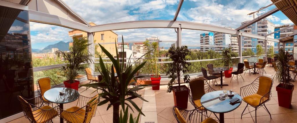 Hotel Relax Tirana Exterior photo