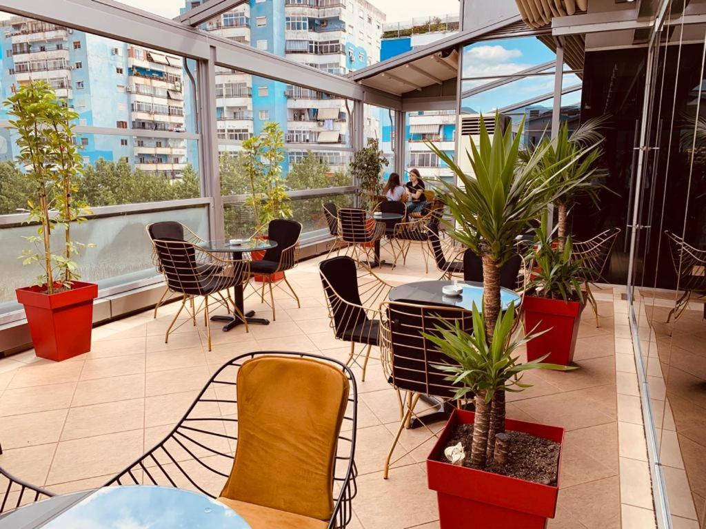 Hotel Relax Tirana Exterior photo