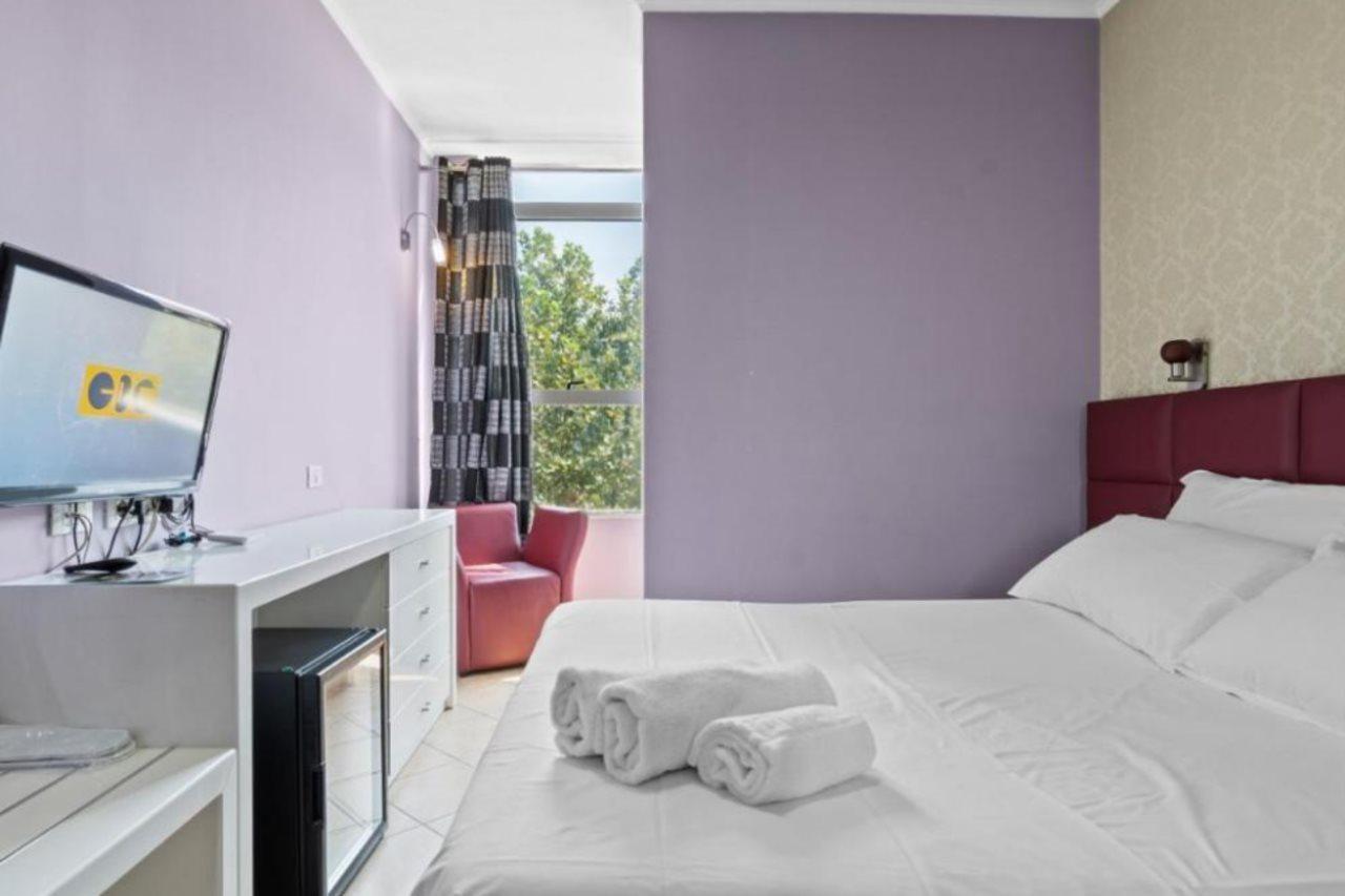 Hotel Relax Tirana Exterior photo
