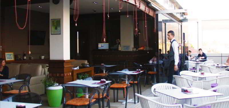 Hotel Relax Tirana Exterior photo