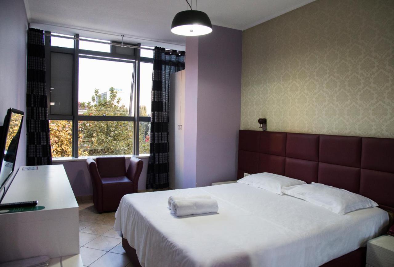 Hotel Relax Tirana Exterior photo